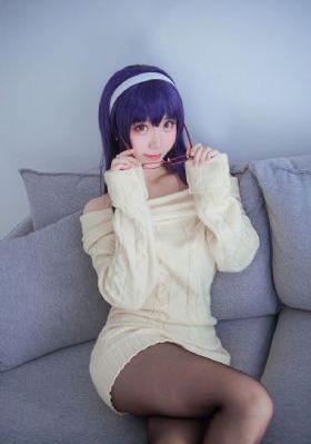 25岁的女高中生